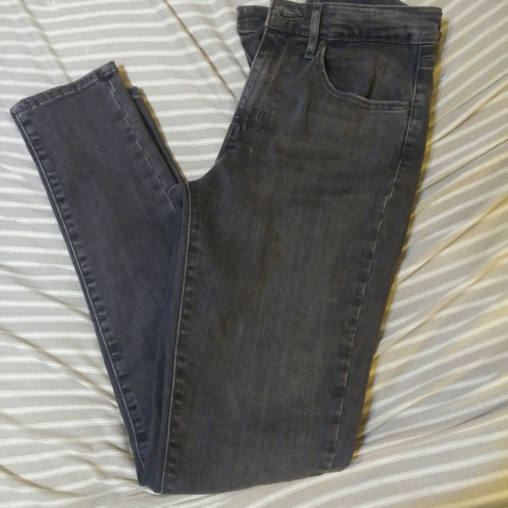 Levi's 721 High Rise Skinny Jeans